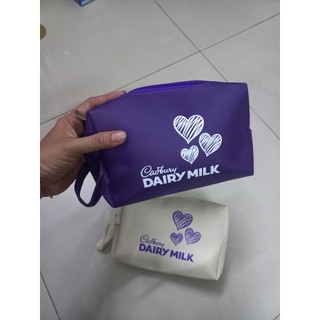 TÚI ĐỰNG MỸ PHẨM, ĐỰNG BÚT, DỤNG CỤ CÁ NHÂN ... (QUÀ TẶNG TỪ: CLEAR / TRÀ C2/ LACTACYD/ DAIRY MILK ) {10 tặng 1}