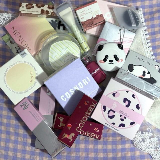 🎀ĐỌC MÔ TẢ•Pass đồ make,skincare,… new