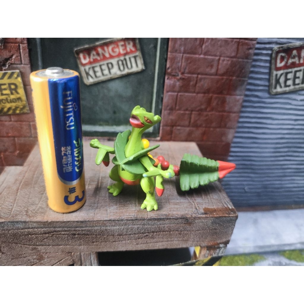 mô hình pokemon mega Sceptile