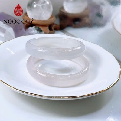 Vòng mã não trắng chalcedony bạch nguyệt quang bản hẹ 9-11mm chất AAA - Ngọc Quý