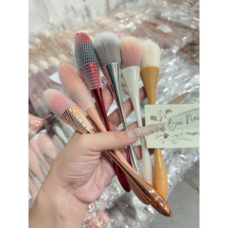 CỌ PHỦI DÀI CỌ PHỦI BỤI LÀM NAIL (màu ngẫu nhiên)
