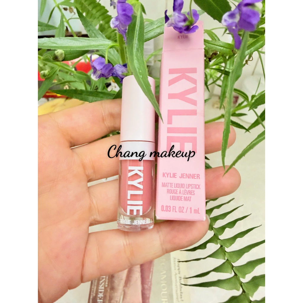 son môi lì Kylie Cosmetics Matte Liquid Lipstick màu hồng nude kylie 808