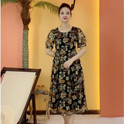 Đầm xòe trung niên cho mẹ - Cổ tròn tay ngắn -  Đen hoa - TTV2079