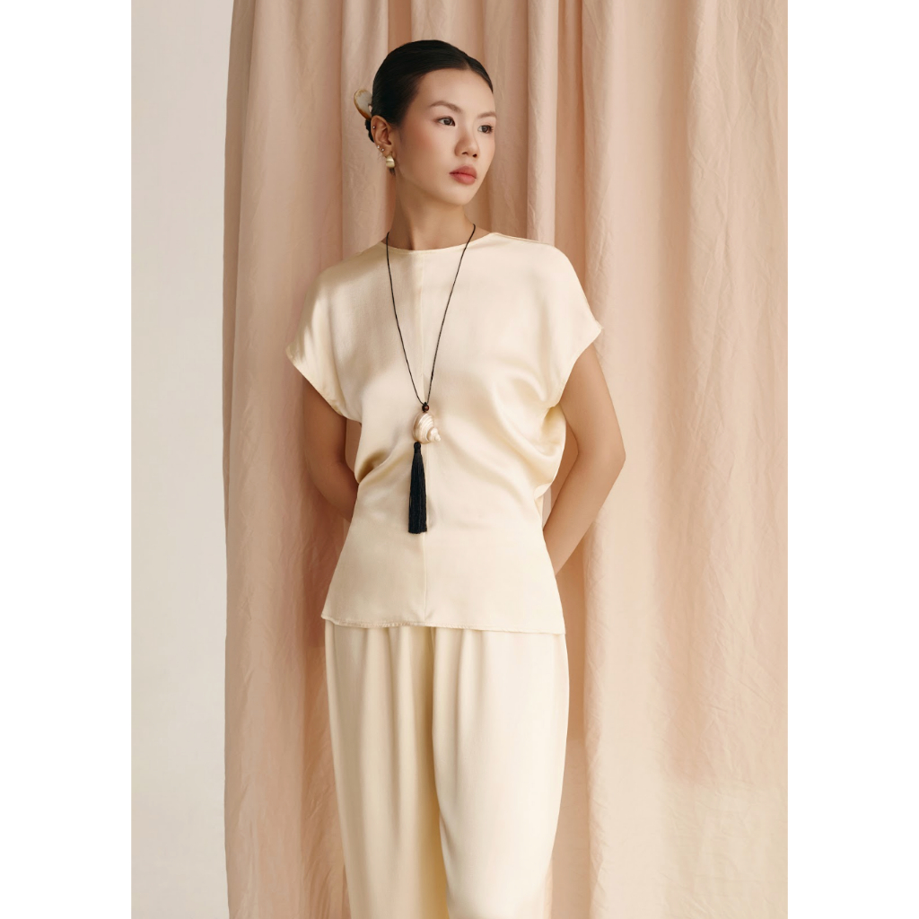 Áo tay ngắn vải lụa tơ tằm Silk Nora Top | Soeur Studio |