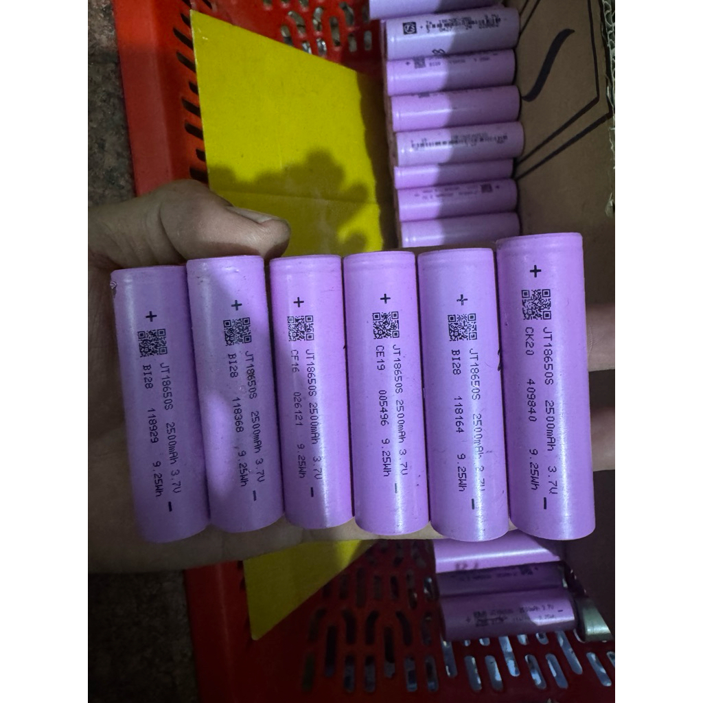 Pin 18650 cũ dl 2500mah ( nội địa trung)