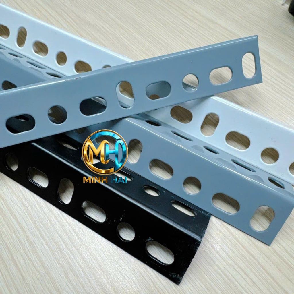Sắt V3x3 lỗ (màu trắng, đen) - lắp kệ sắt V lỗ, Thanh Sắt V Lỗ 3x3 Đa Năng Lắp Kệ Sơn Sắt Tĩnh Điện