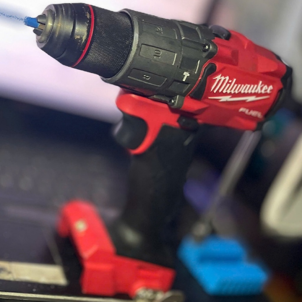 Máy khoan Milwaukee 3 chức năng 2804 hàng bãi(ĐÃ QUA SỬ DỤNG)