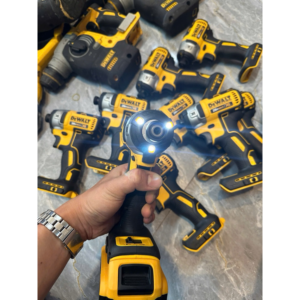 Máy bắn vít Dewalt DCF887 siêu lướt giá mềm