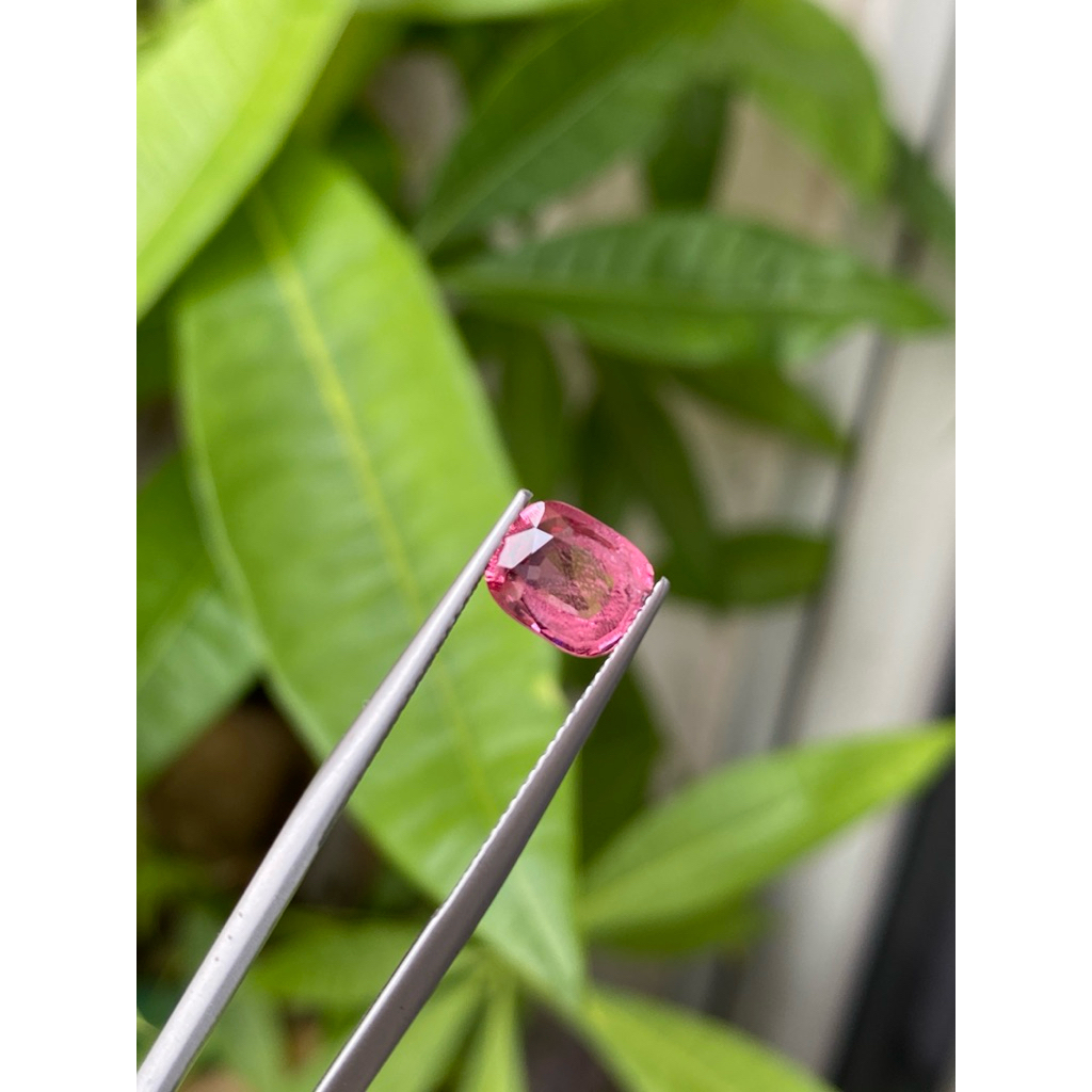 Spinel hồng