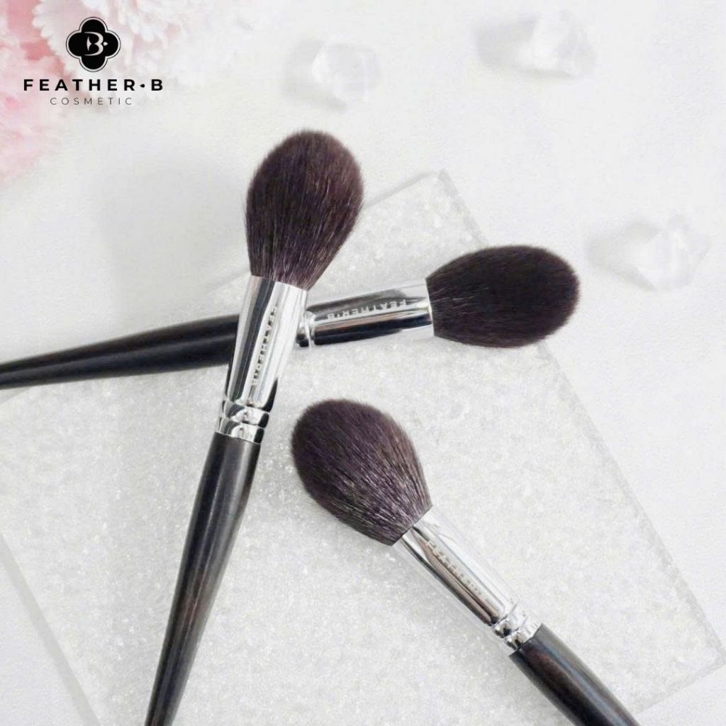 Feather B 160 - Cọ phủ phấn