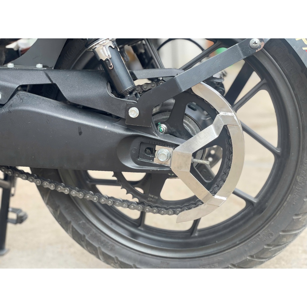 Dè Che Sên 1 Mảnh Inox 304 Cho Xe Điện DatBike Quantum S0,1
