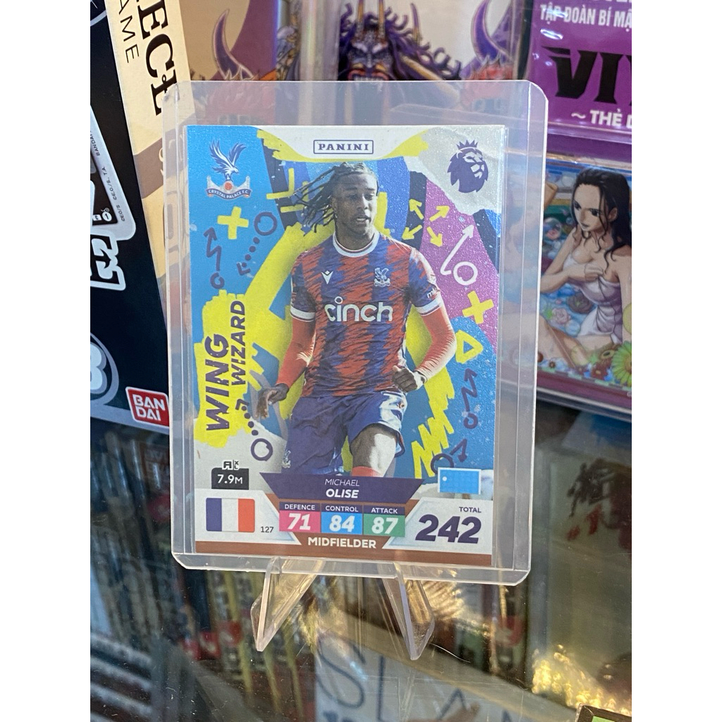 Thẻ Cầu Thủ Michael Olise Panini Andrenalyn Premier League Plus 2023 Áo Pháp WING WIZARD #127