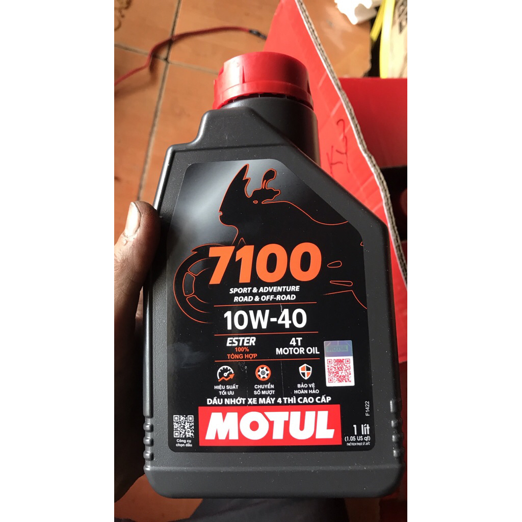 MOTUL 7100 10w 40 mẫu mới 1 lít dầu nhớt xe máy Motul 7100 10w 40 1 lít