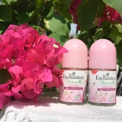 Combo :2 chai lăn khử mùi hương nước hoa enchanter 20ml