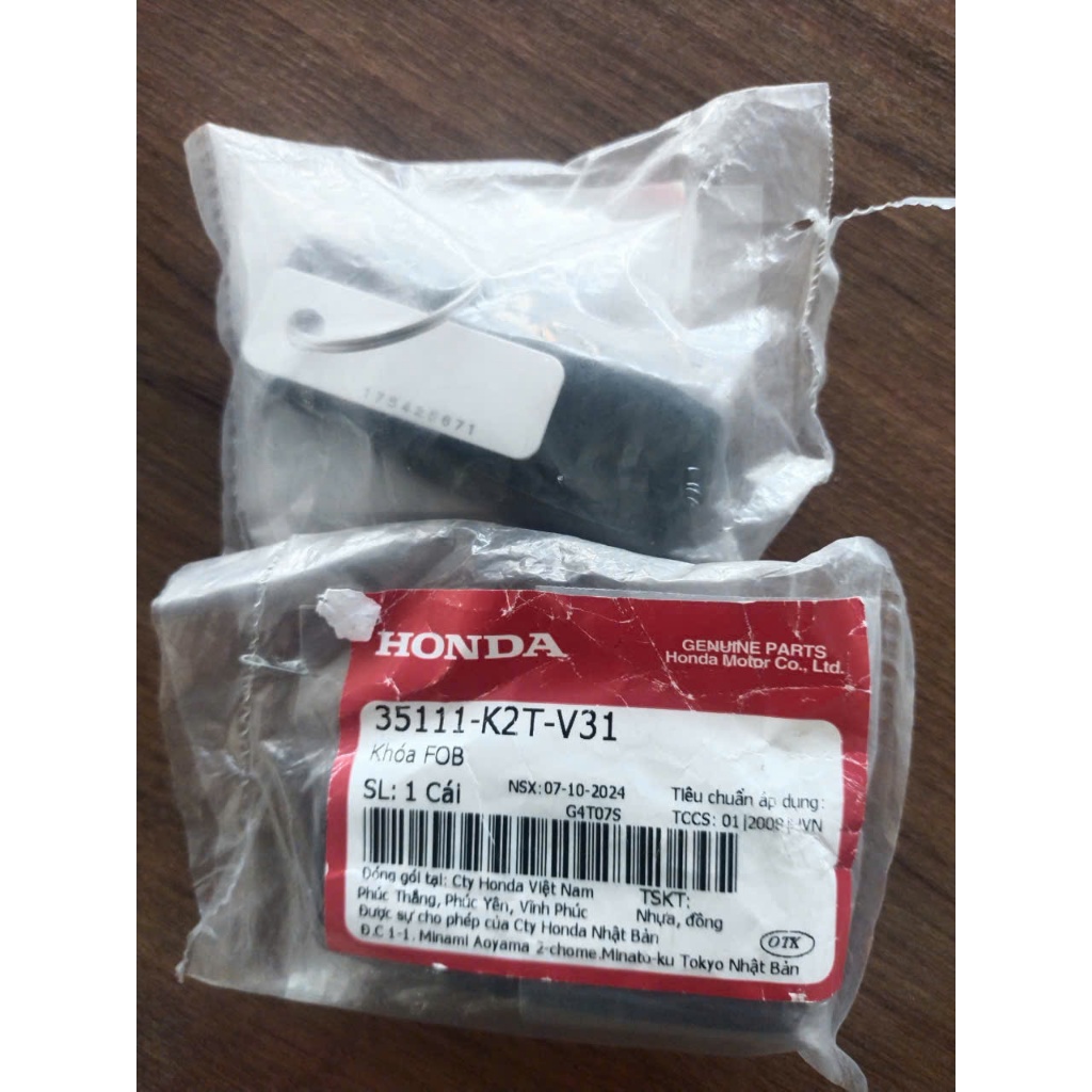 35111K2TV31- KHÓA FOB xe lead đời 2025