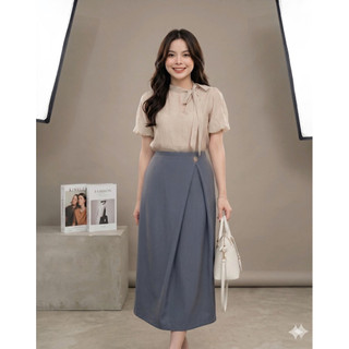 Chân váy A dài 2 cúc nhựa