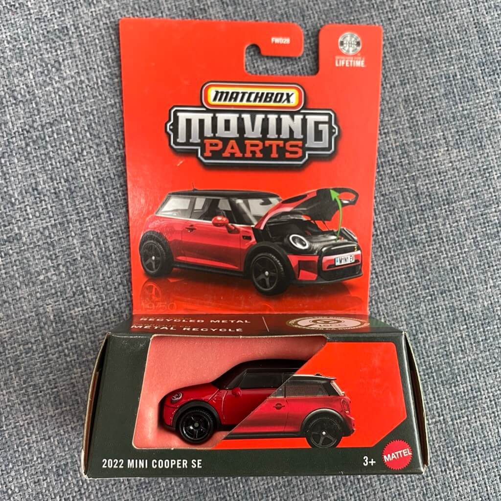 Xe mô hình Matchbox Moving Parts 2022 MINI Cooper SE (2026)