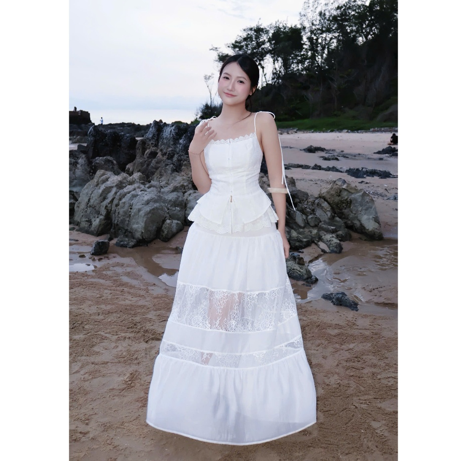Áo 2 dây xô buộc nơ vai thêu hoa phối ren, dáng chiết eo nữ tính La Boutique SS26 - AK020-2605LAT | BigBuy360 - bigbuy360.vn