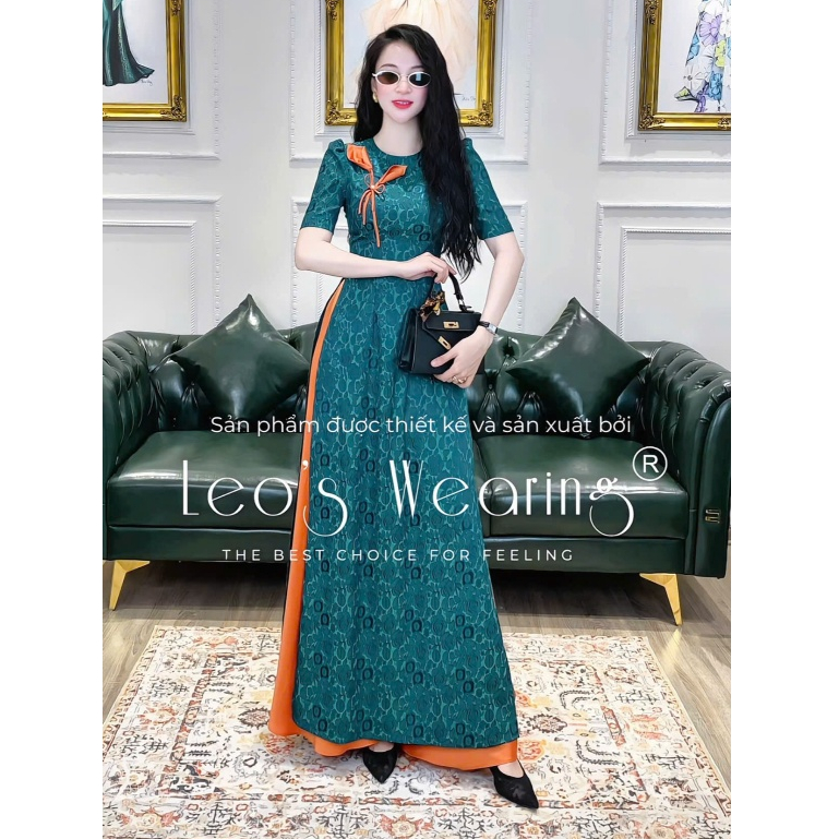 Áo dài lụa gấm tôn dáng LEOSWEARING, cổ tròn đính hoa, tay ngắn xanh, quần váy lụa cam đất DB200