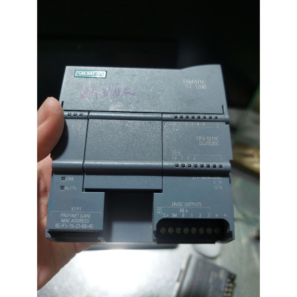 Siemens SIMATIC S7-1200 CPU 1211C 24VDC Đầu vào/Đầu ra 24VDC