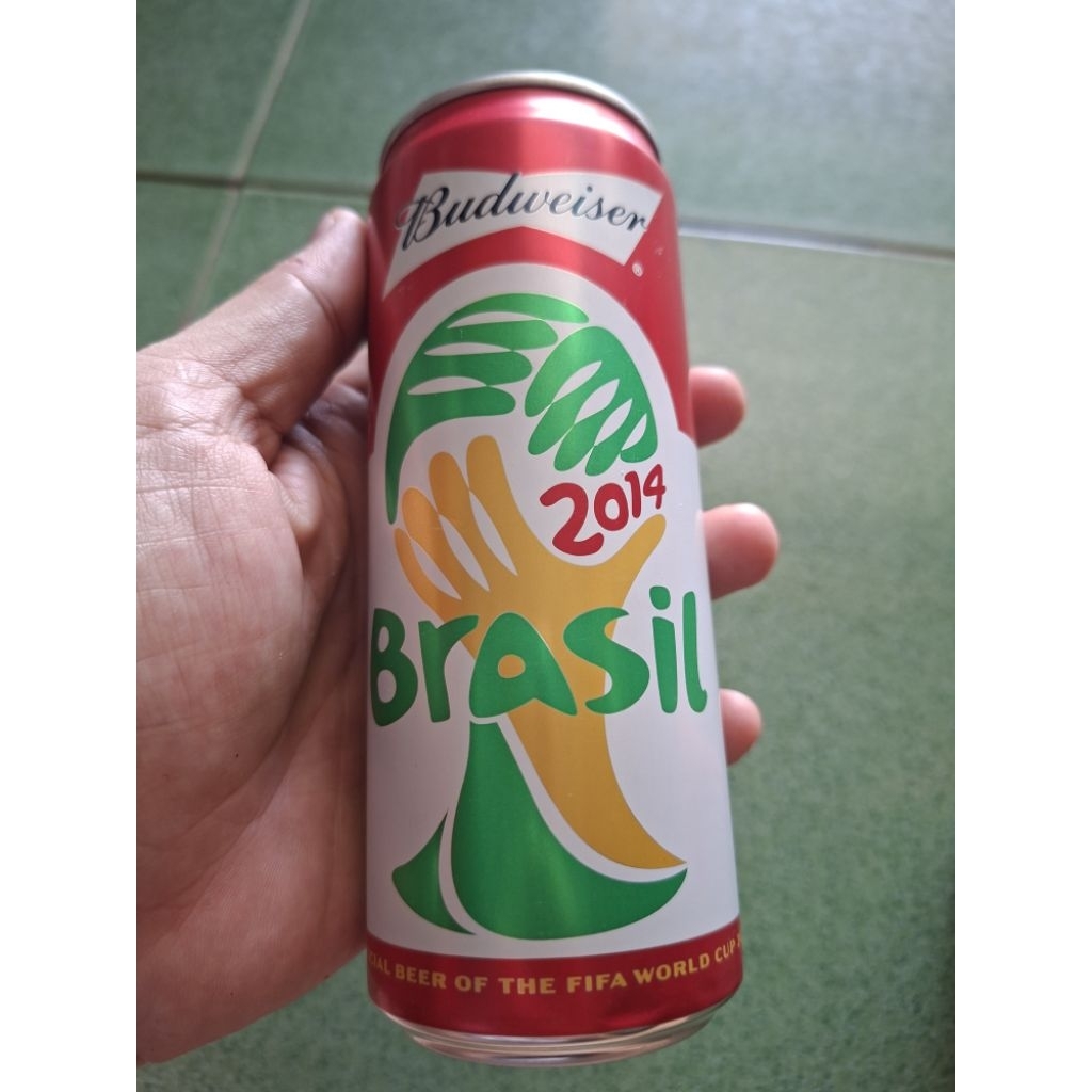 (sưu tầm) World Cup 2014 Brasil 01 lon nguyên trong bộ Budweiser Việt Nam World Cup 2026