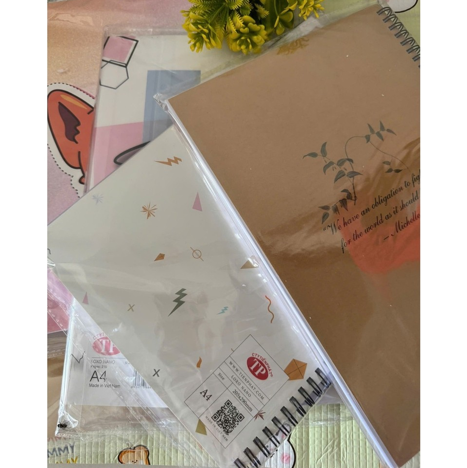 Sổ lò xo A4 - Tiến Phát - 200 trang 60gsm (họa tiết ngẫu nhiên)