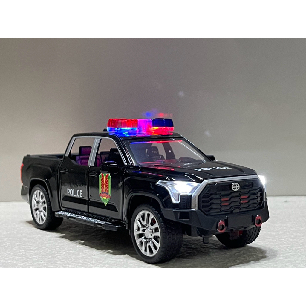 Mô hình xe Cảnh Sát Hummer EV Pickup CSCĐ 1:32