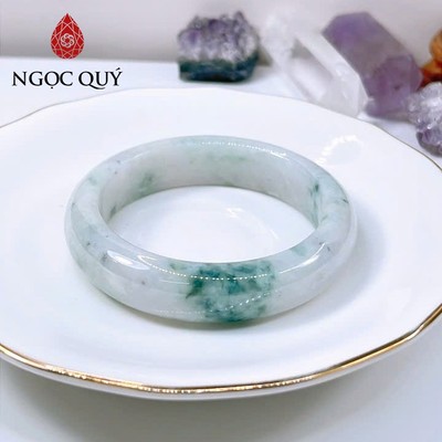 Vòng cẩm thạch A Myanmar - Ngọc phỉ thúy type A bản hẹ bông hoa bay ni 51-55 mm  - Ngoc Quý