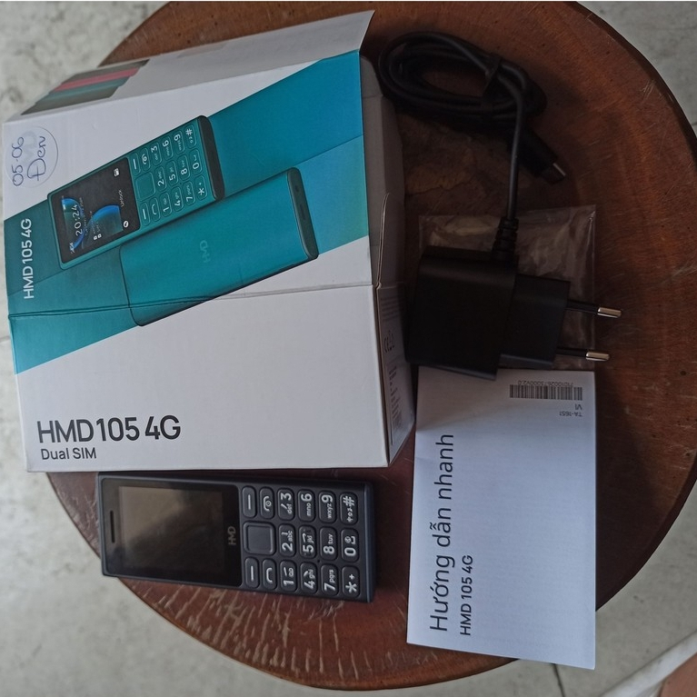 Thanh Lý Điện thoại HMD 105 4G màu đen full box