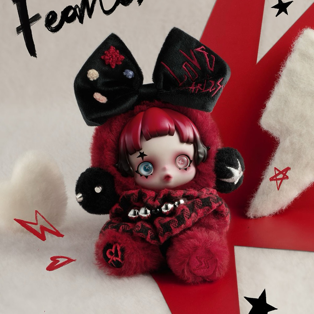 POPMART SKULLPANDA EU 6KHZ LIMITED MÓC KHOÁ BÔNG (CHÍNH HÃNG SẴN HN)