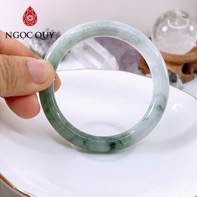 Vòng cẩm thạch A Myanmar - Ngọc phỉ thúy type A bản tròn trắng phớt xanh hoa bay ni 51-54- LM11 - Ngoc Quý