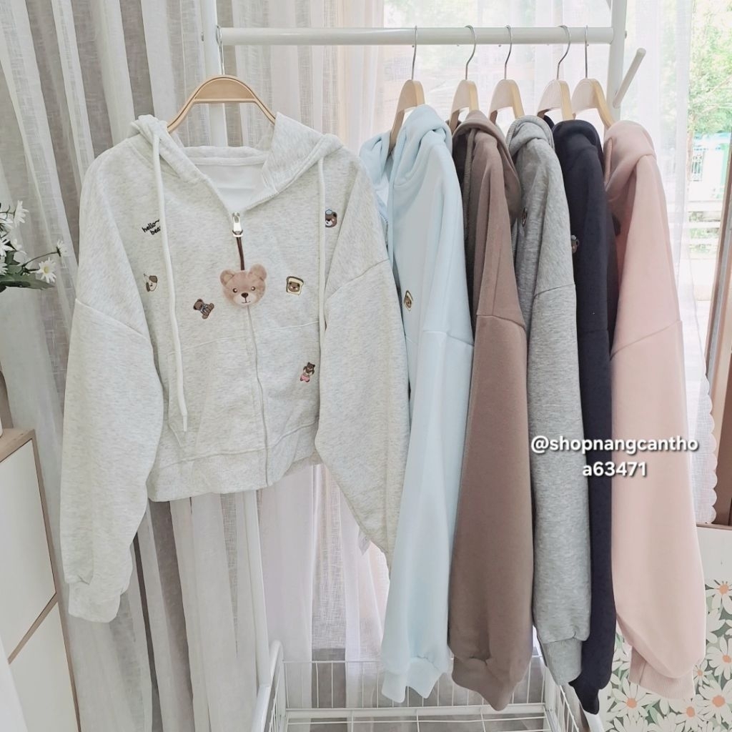 A63471 Áo khoác hoodie zip thêu gấu dáng lửng