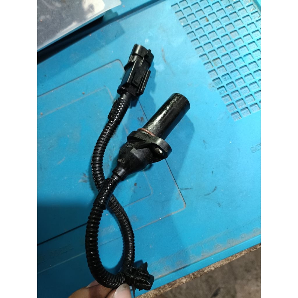 CẢM BIẾN TRỤC CƠ XE KIA FORTE,CERATO 2010-2015