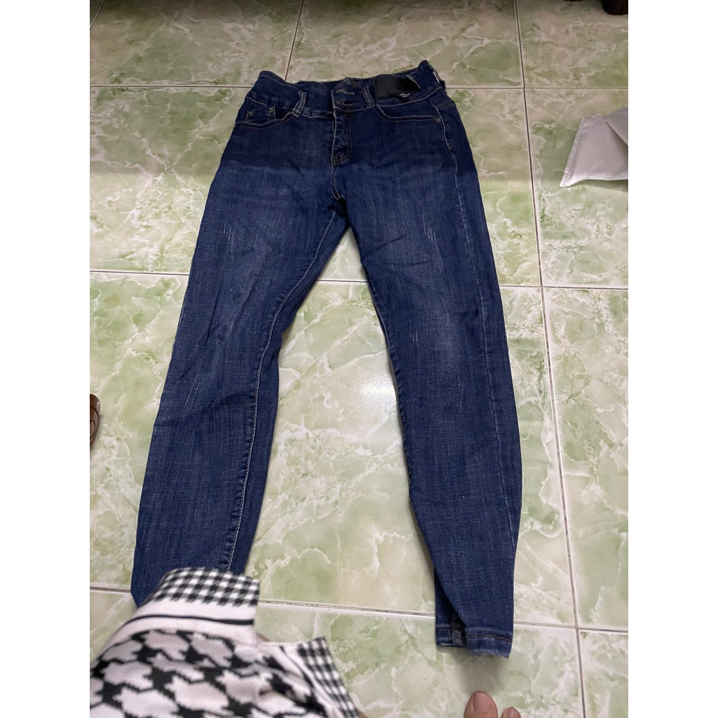 Combo 1 áo len 1 quần bò size s -M1