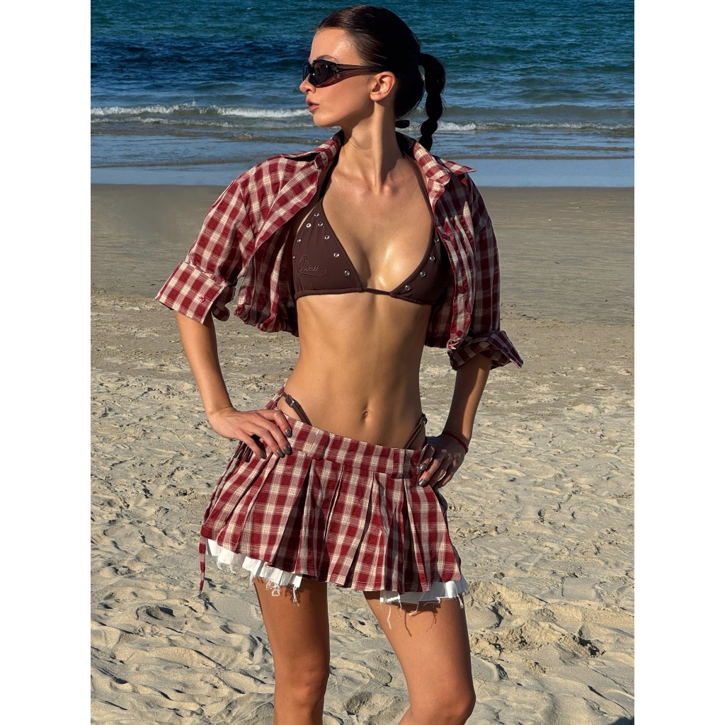 Obsess | Set áo sơ mi croptop dài tay rút dây sau và váy xếp ly caro cạp thấp Rusty Cherry Obsess
