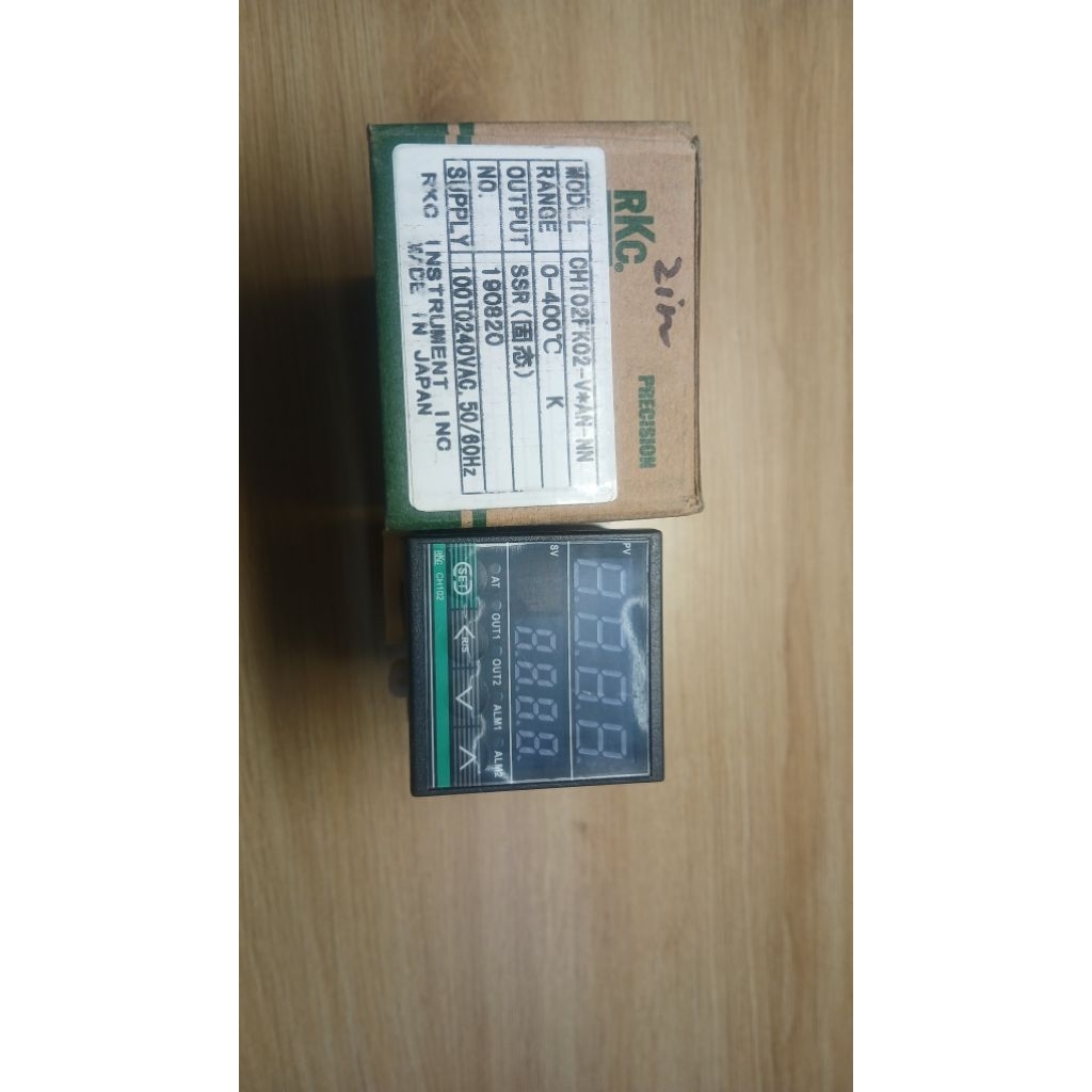 Đồng hồ nhiệt RKC : CH102FK02