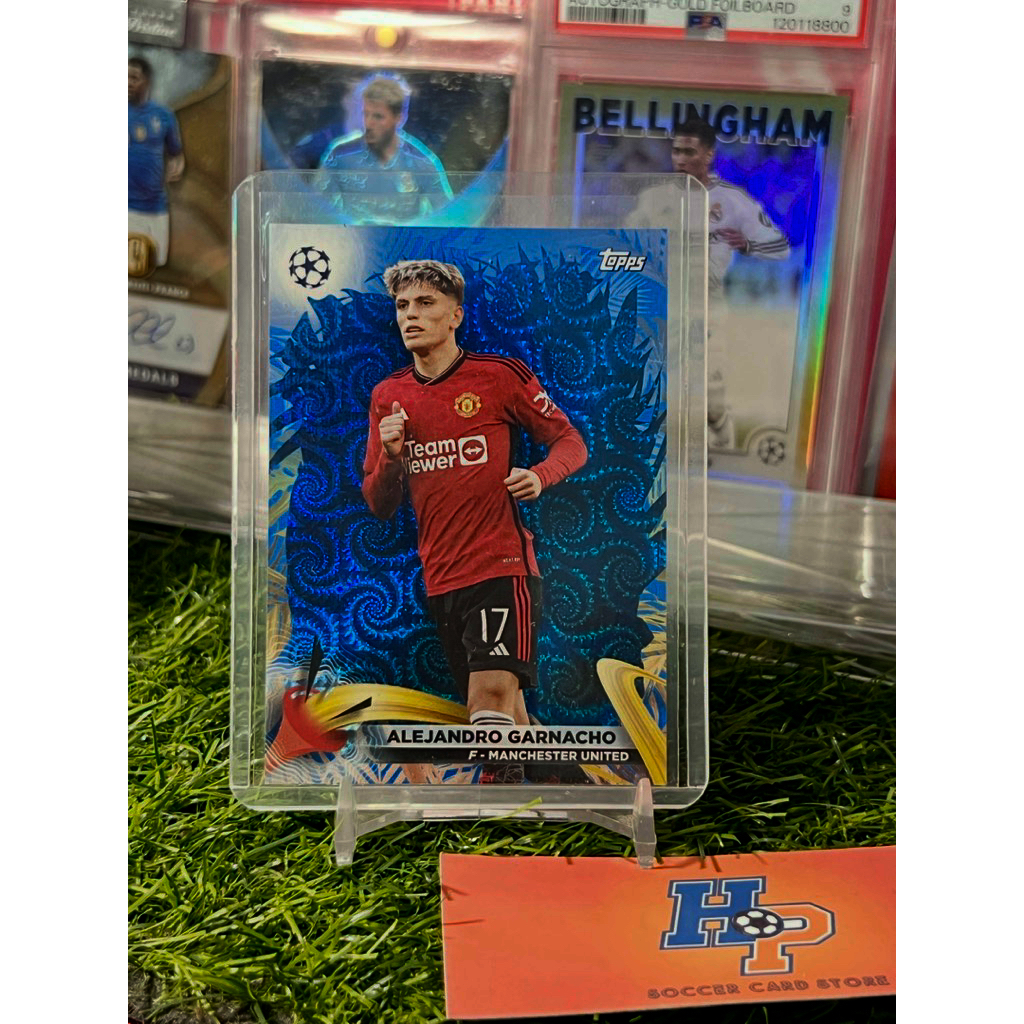 Thẻ bóng đá Garnacho /99 Blue Topps Carnaval UCL 2023/24