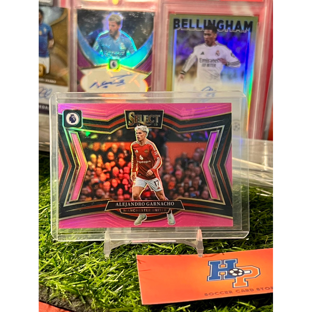 Thẻ bóng đá Garnacho /99 Pink Panini Select EPL 2024/25