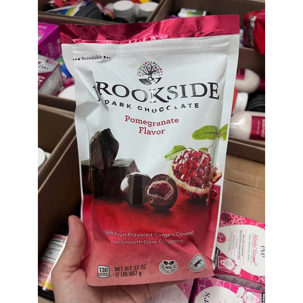 SOCOLA ĐẮNG BROOKSIDE DARK CHOCOLATE NHÂN VIỆT QUỐC & LỰU 907G MỸ