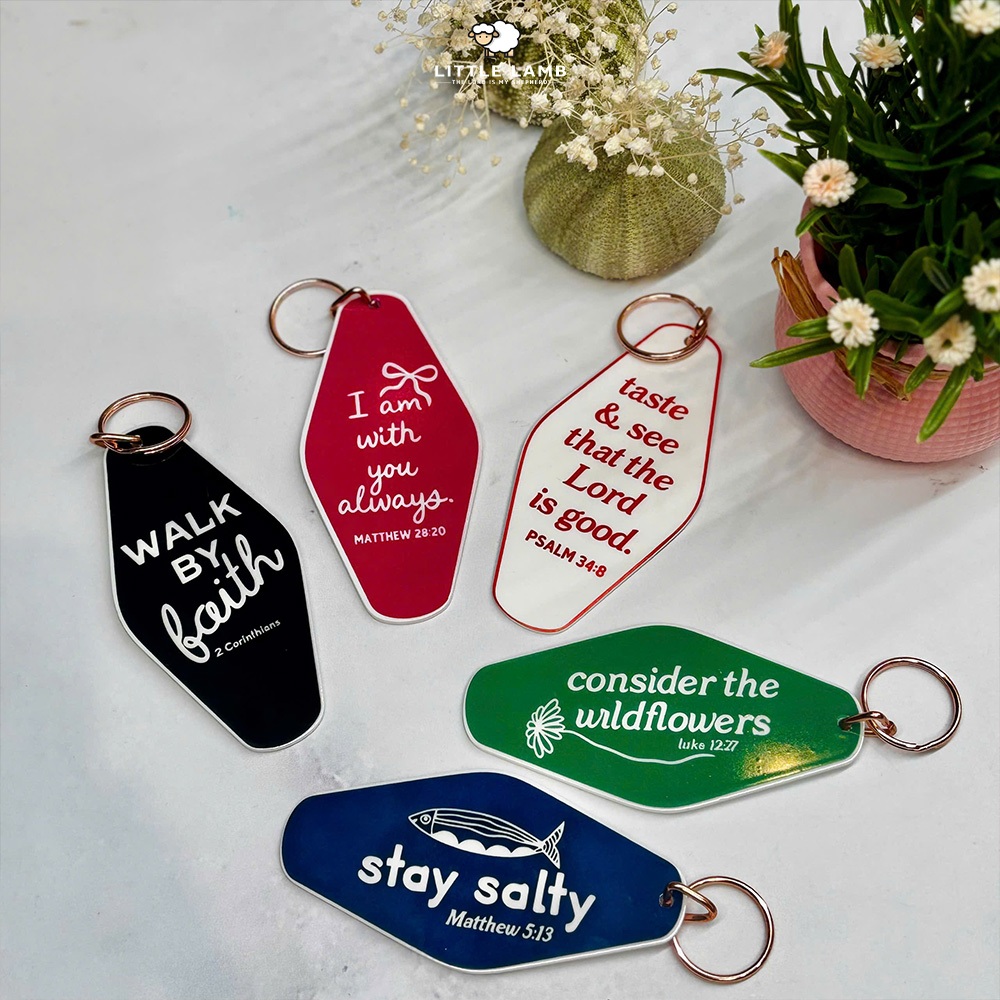 Little Lamb Motel Keychain - Móc Khóa Với Lời Trích Kinh Thánh Ý Nghĩa