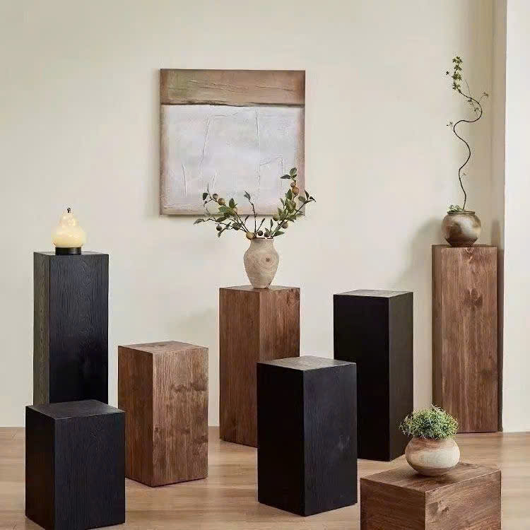 Bục gỗ manocanh đứng, bục gỗ decor, bục trưng bày sản phẩm chất liệu gỗ nhận đóng theo yêu cầu
