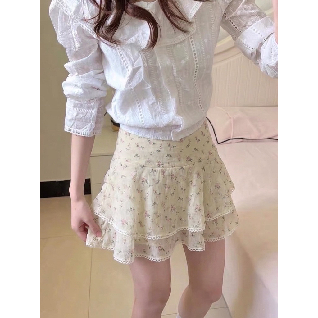 [Hàng QC sẵn] Chân váy ngắn hoạ tiết hoa nhí xếp tầng viền ren phong cách nhẹ nhàng Hàn Quốc Flower Mini Skirt | BigBuy360 - bigbuy360.vn