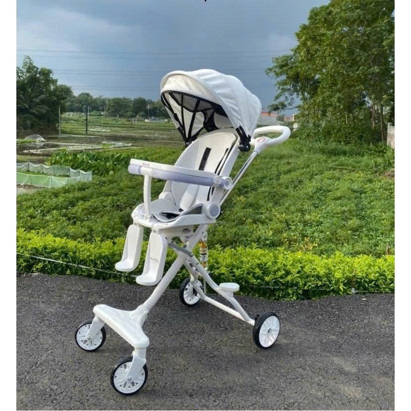 Xe Đẩy M9-1 đảo chiều gấp gọn mẫu mới có bàn ăn dặm Cho Bé