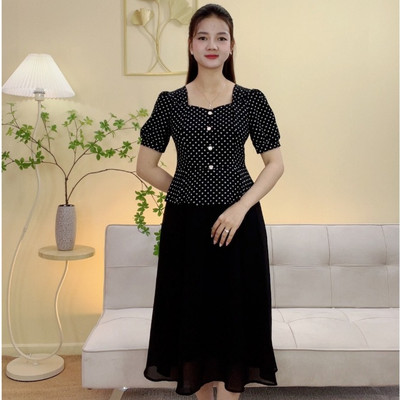Đầm xòe trung niên cho mẹ - Cổ vuông tim kết nút tay ngắn - Đen hoa nhí - TTV2085