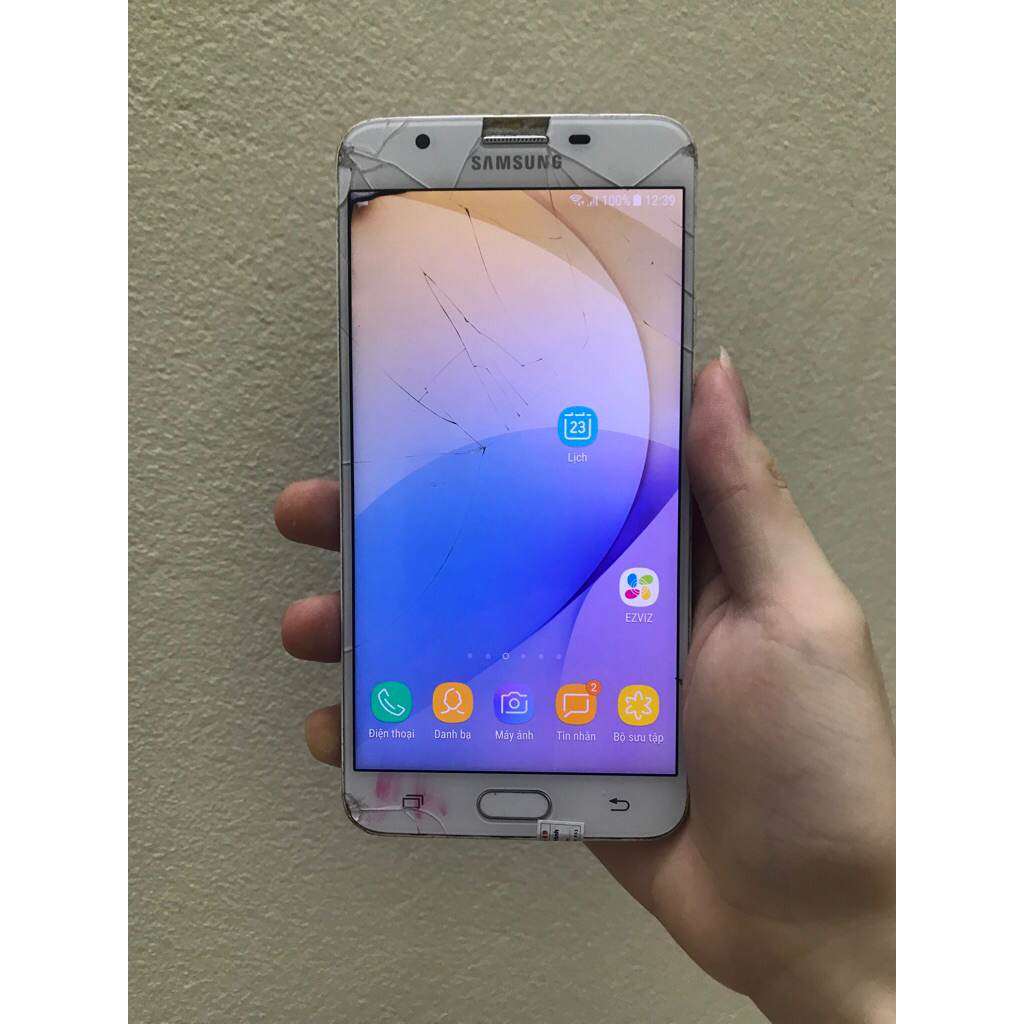 (Vui lòng đọc mô tả)Smartphone cũ Samsung J7 prime nứt kính như ảnh