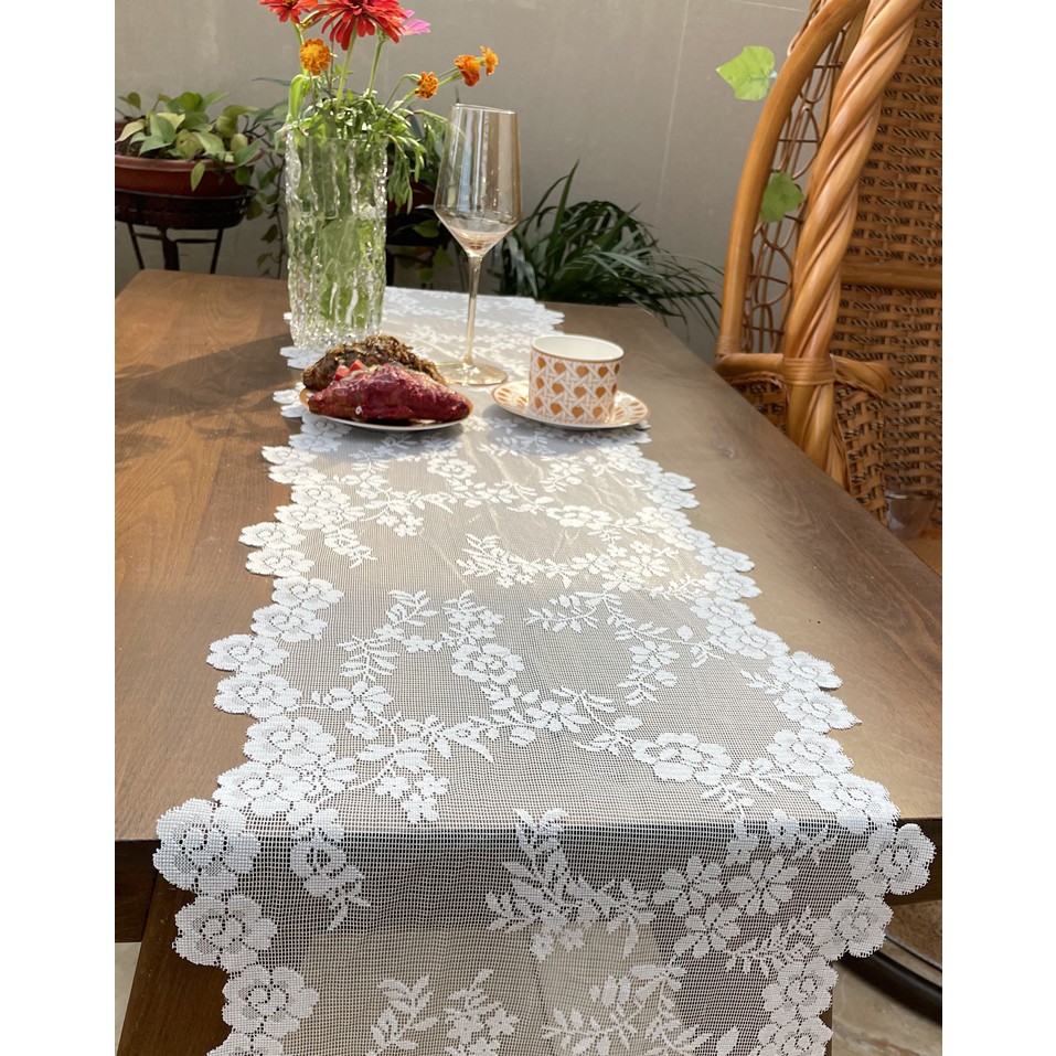RUNNER REN HOA TRẮNG AESTHETIC – Decor Bàn Gỗ, Bàn Trà, Góc Chill Vintage, Decor Tiệc Cưới