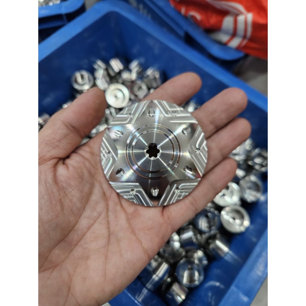 Tán bánh sau Lead 4val Sh Mode 4val inox 304 CNC