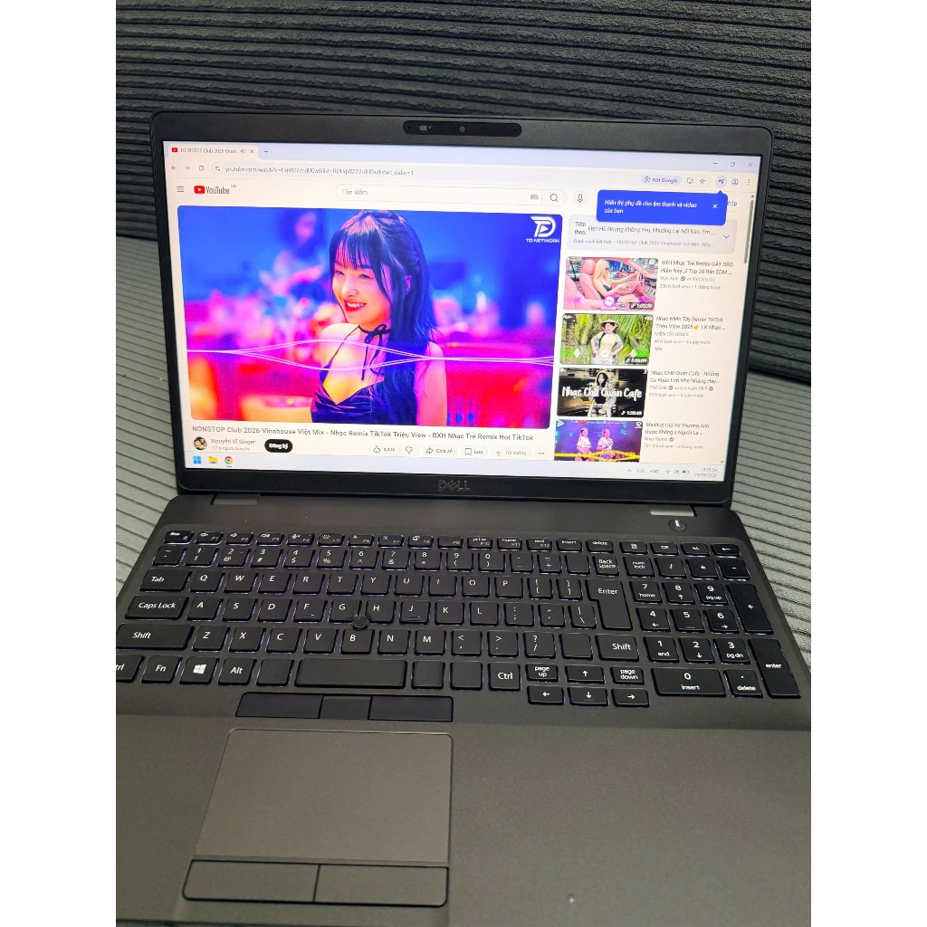 Dell Precision 3541 i7-9850H RAM 16GB SSD 256GB Quadro P620 4GB 15.6" FHD Laptop Đồ Họa Workstation
