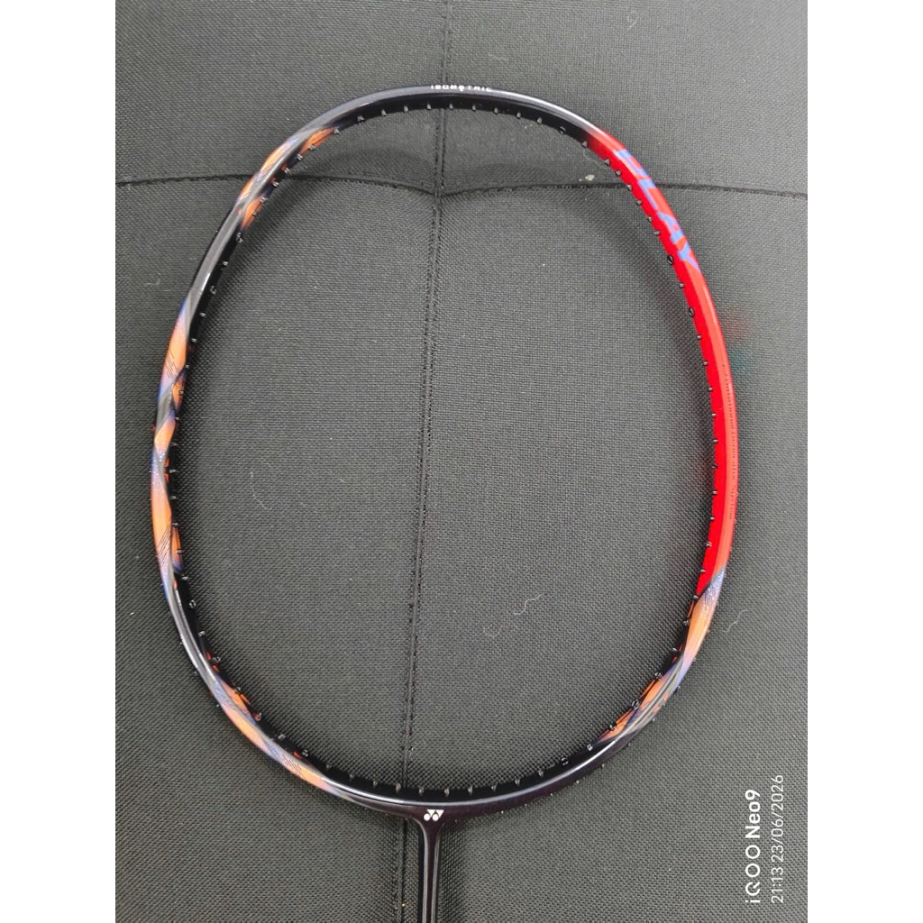 Vợt Cầu Lông Yonex Astrox 77 Play Chính Hãng lướt