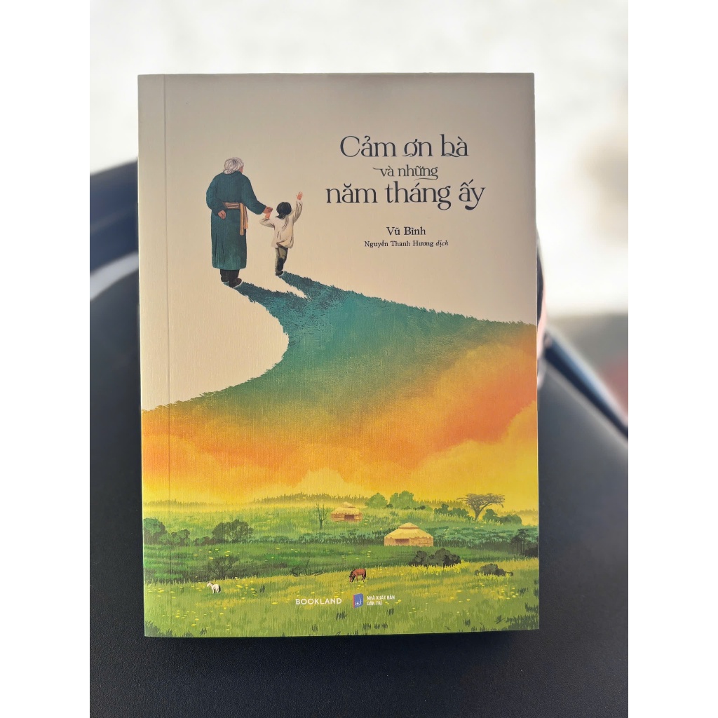Sách - (Tặng kèm postcard 2 mặt) Cảm ơn bà và những năm tháng ấy - Vũ Bình - Bookland